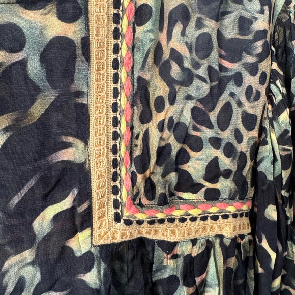 Bl^nk London leopard blouse embroidered size small - Picture 2 of 7